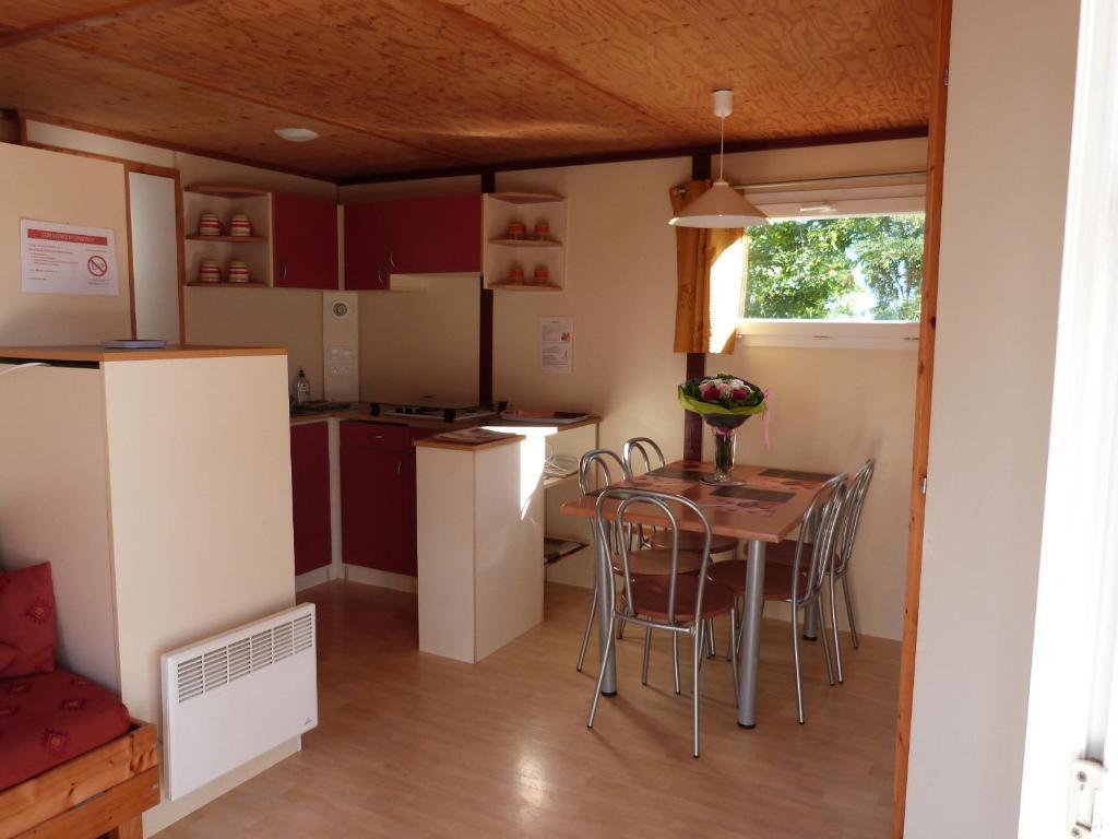 Les Chalets Des Mousquetaires Mirepoix  ภายนอก รูปภาพ